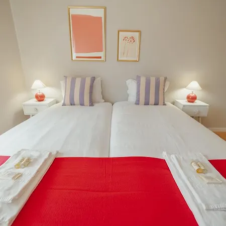 Bright & Stylish Near Parque Da By Vacationy דירה *